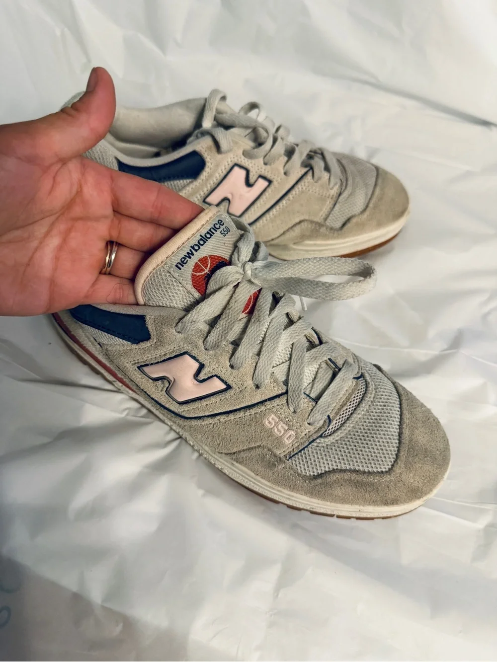 New Balance 550 BBW550NP Women’s Size 8 Gray Pink Navy Suede Sneakers